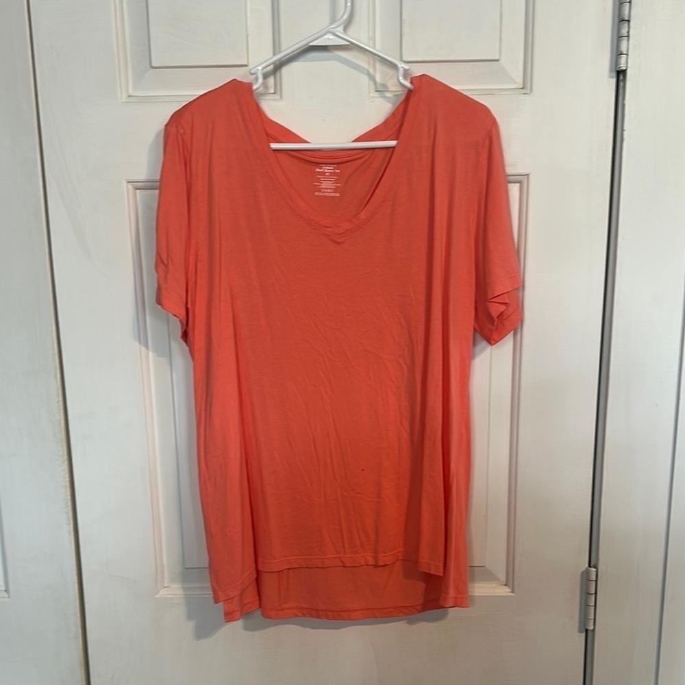 Members Mark tee women’s size XL coral color